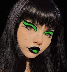 Makeup Artist On Instagram Shego Shegoin Shegone Comment Your Favourite Green Emoji Cool Halloween Makeup Green Makeup Tutorial Green Makeup