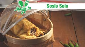 Timlo legendaris yang terkenal di kalangan penggemar kuliner adalah timlo sastro di kota solo. Sosis Solo Tradisional Feat Wina Bissett Youtube