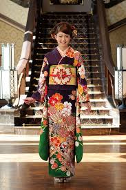 成人式の振袖 卒業式の袴 結婚式 七五三の着物 留袖を販売 レンタルする蕨市の池田屋です 戸田 川口 さいたま 都内だけでなく新作振袖カタログを無料プレゼント中 振袖 着物 伝統的な服