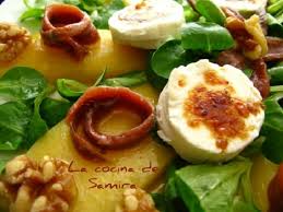 Sin embargo, la evolución de la cocina ha hecho que a esa base de hortalizas variadas se le añadan otros ingredientes (carnes, pasta, quesos.) enriqueciendo las ensaladas. 10 Ensaladas Diferentes Muy Sanas Y De Facil Preparacion Cocina