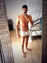 They have also lived in stanhope, nj and weeki wachee, fl. Louis Smith Hits Back At Body Critics As He Posts Six Pack Selfie In Just His Pants Pictures Huffpost Uk