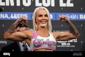 Shannon O'Connell at the weigh