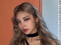 Arrume Sua Bebê Para Um Almoço De Família