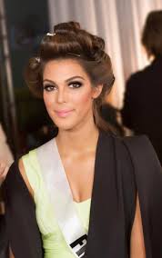 Rtl.fr vous éclaire pour bien saisir ce qui. Iris Mittenaere En Preparation Iris Mittenaere Miss Univers Miss Univers 2017 Iris