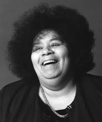 Deidre Murray's Instagram, Twitter & Facebook