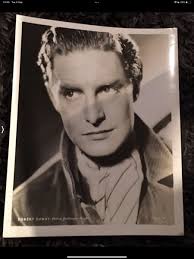 ROBERT DONAT 8x10.25 still '30s great close portrait of the star