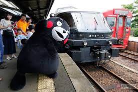 熊本の観光特急 あそぼーい が 熊本地震後はじめて地元 阿蘇に復活 鉄道や国道がいまだ一部で不通になっている阿蘇 厳しい状況が続くなか あそぼーい に大きな期待が集まっています 観光 特急 あそぼ