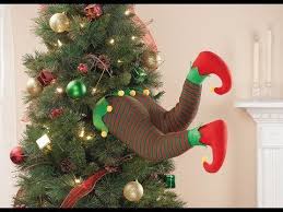 Il Tutorial Dell Elfo Che Spunta Dall Albero Di Natale Youtube Natale Alberi Di Natale Ornamenti Natalizi
