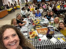 Eleanor and the gang at Bingo's