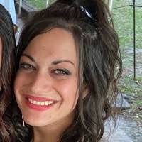 Melissa Melanson's Instagram, Twitter & Facebook