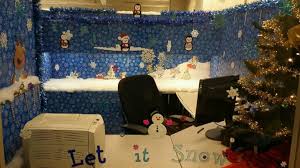 When showing off your personality through your cubicle accessories, try to refrain from going overboard and making your desk look like an etsy store threw up. Why One Office Really Decked Their Halls For The Holidays Abc News