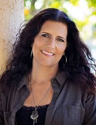 Luann Cherry's Instagram, Twitter & Facebook