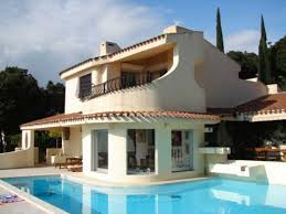 Pour louer des maisons en corse, les vacanciers la location de maison de vacances en corse peut coûter à partir de 31 € en moyenne/nuit pour une splendide maison de charme rénovée pouvant. La Villa Corse De Dalida Est A Vendre