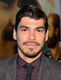 Army of the dead streaming altadefinizione las vegas dopo un'invasione di zombie è rimasta in rovina e isolata dal resto del mondo. Raul Castillo Filmstarts De