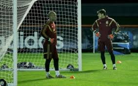 A partida amistosa entre espanha e portugal, em preparação para eurocopa 2020, terá transmissão da tnt sports (canal fechado), estádio tnt sports (streaming) e tiktok da tnt. Selecao Da Espanha Faz Treino Funebre No Ct Do Caju Copa 2014 Home