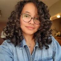 600+ perfiles de «Layla»