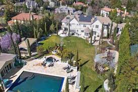 The golden state warriors guard's orinda, calif. Warriors Star Stephen Curry Buys Another Bay Area Mansion