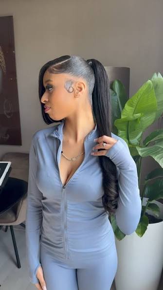 What she asked for, what she got!✨, BOOKED : Weave Ponytail + Bang., USED : 2 Straight Bundles., DURATION : 1/5 Hour., #kihair #weaveponytail #amsterdam #netherlands #hairstyle #weave #ponytail ...
