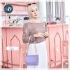 Deskripsi produktas wanita ini menggunakan bahan sintetis. 1