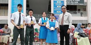 + sukan tahunan smk seksyen 4 bandar kinrara 2019 +. Majlis Penyampaian Hadiah Sempena Minggu Smk Seksyen 4 Bandar Kinrara Facebook