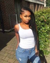 We would like to begin by showing you this long braided hairstyle. Jumbo Lemonade Braids On Stylevore