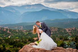 Weddings At The Garden Of The Gods Club Trystan Photography