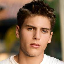 His dad's been a soap opera star for 30 years. Now Crew Morrow is ready to  carve his own legacy