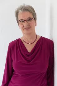 In the past, renate has also been known as renate b dias and renate f dias. Renate Barth Autorin