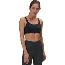 The streamlined straps have a concealed hook and loop closure where they meet the cups at the front. Brooks Fiona Sports Bra Women S Backcountry Com