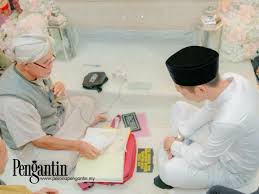 Ankahtuka wazawwajtuka binti (nama pengantin perempuan) alal mahri. Tips Pengantin 8 Soalan Yang Berpotensi Tok Kadi Tanya Masa Akad Nikah