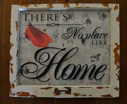 There S No Place Like Home Shadowbox From Vintage Window The Background Is Pages From The Wizard Of O Old Window Projects Diy Home Decor Projects Shadow Box