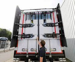See valmet automotive gmbh's products and suppliers. Valmet Automotive In Osnabruck Verleiht Lastwagen Flugel
