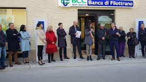 L' istituto di credito e risparmio al vostro servizio con personale altamente qualificato a filottrano in provincia di ancona. Pianello Riapre La Banca Inaugurata La Filiale Bcc Di Filottrano Password Magazine