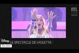Et oui, celle qui est plus qu'un concert, violetta promet à chacune de ses apparitions un grand spectacle disney. Video Les Images Du Spectacle De Violetta