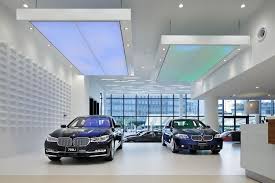 Pin By Wei Khean Seah On Bm Car Showroom Interior Showroom Interior Design Car Showroom
