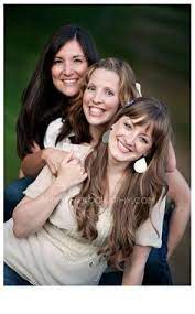 Haha This Is Me Thanks Amy B Best Friends Shoot 2011 Amybphotography Com Photography Poses Family Sister Poses Friend Poses