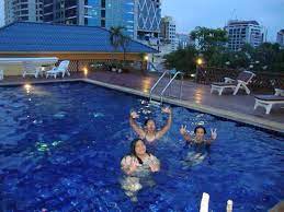 King royal garden inn oferece estacionamento? King Royal Garden Inn Picture Of King Royal Garden Inn Bangkok Tripadvisor