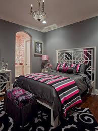 Teenage bedrooms have to work extra hard while exuding clearly their own personal style. Sassy And Sophisticated Teen And Tween Bedroom Ideas