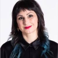 Danielle Pesce's Instagram, Twitter & Facebook