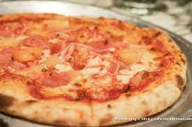 panda peeks piccolo pizzeria bar foodpanda magazine good pizza eat pizza restaurant