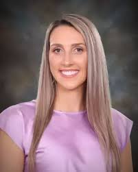 Mariah Knox's Instagram, Twitter & Facebook