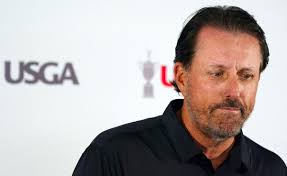 1 Year After His Bizarre Silent Act, Phil Mickelson's 'Masters Dinner'  Photo Triggers Wild Debate Yet Again