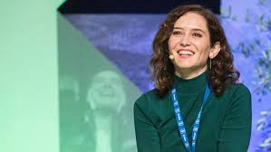 Isabel Díaz Ayuso no se da por aludida por las palabras de Casado y subraya  que ser crítico y tener criterio "no es ser desleal" | Onda Cero Radio