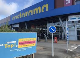 Vous pouvez copier, modifier des copies de cette page certains magasins spécialisés dans le bricolage ouvraient le dimanche sans autorisation et étaient condamnés par la justice. Vannes Castorama Et Leroy Merlin Projettent D Ouvrir Le Dimanche Vannes Maville Com