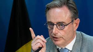 Triathlon distance olympique: premier succès pour Bob Haller