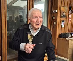 Robert Husson, le doyen de Chaumont aux yeux translucides