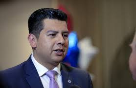 Raul Gastelum's Instagram, Twitter & Facebook