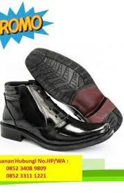 Javashoe manufakturindo merupakan perusahaan manufaktur / pabrik sepatu di tangerang, indonesia, yang sudah berdiri sejak tahun 1995, saat ini memproduksi sepatu dengan konsep kustom, baik untuk instansi, korporasi, sekolah, brand. Terbaru 0852 3408 9809 Jual Sepatu Pdh Pendek Sorong Terbaru 0852 3408 9809 Jual Sepatu Pdh Pendek Sorong Sepatu Kaki Perempuan