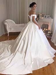 Simple Satin Bridal Gowns Long Train With Off The Shoulder Wedding Dress Train Wedding Dresses Lace Ballgown Ball Gown Wedding Dress