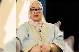 تحدّثت الإعلامية الكويتية مي العيدان عن الحالة الصحيّة للممثلة الكويتية إنتصار الشراح&#8203;، بسبب تطورات مرضها ووصولها لمرحلة خطرة، مؤكّدة Dctna Jwpawfnm
